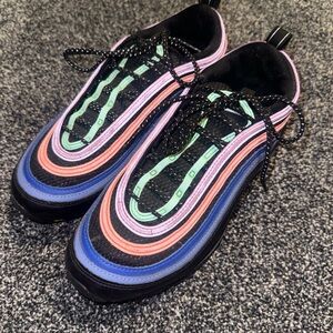 Nike Women's Multicolor Athletic Shoes